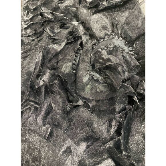 Samuel 2 Black Rosette Front Zip Sleeveless Dress Size Medium NWT - Picture 6 of 8